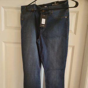 Mid Rise Skinny Jean